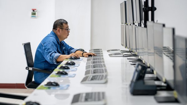 配资实盘网上配资炒股 决胜“十四五”&#32;打好收官战丨吉林：追“风”逐“电”激发转型升级新脉动